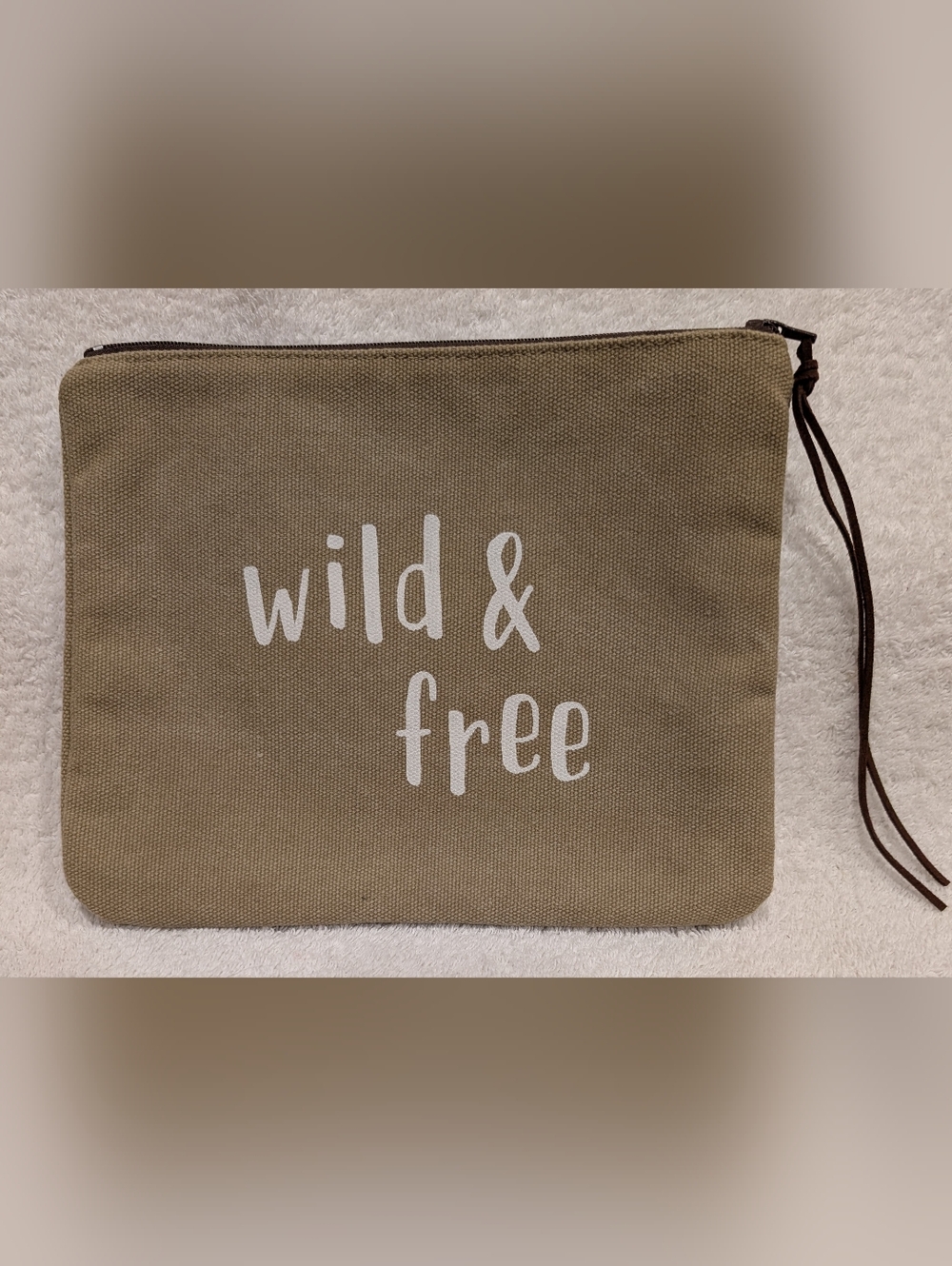 Canvas "wild & free" 7"x9.5" Lined Cosmetic Bag Honey & Me NWT